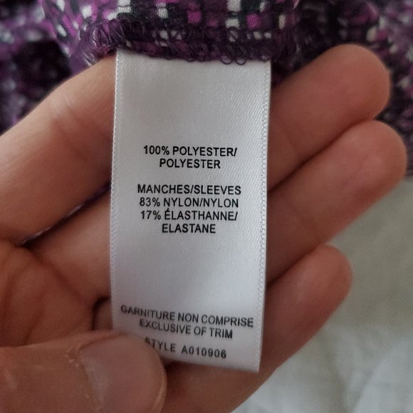 Sleeveless Top with Abstract Print - Picture 7 of 7